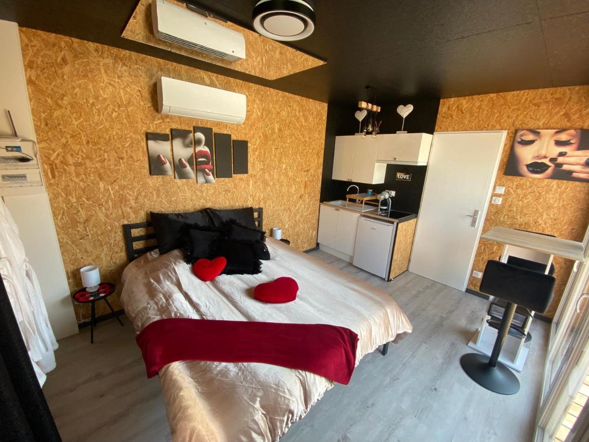 Mini Love Room Jacuzzi Privatif Urimenil Zewnętrze zdjęcie