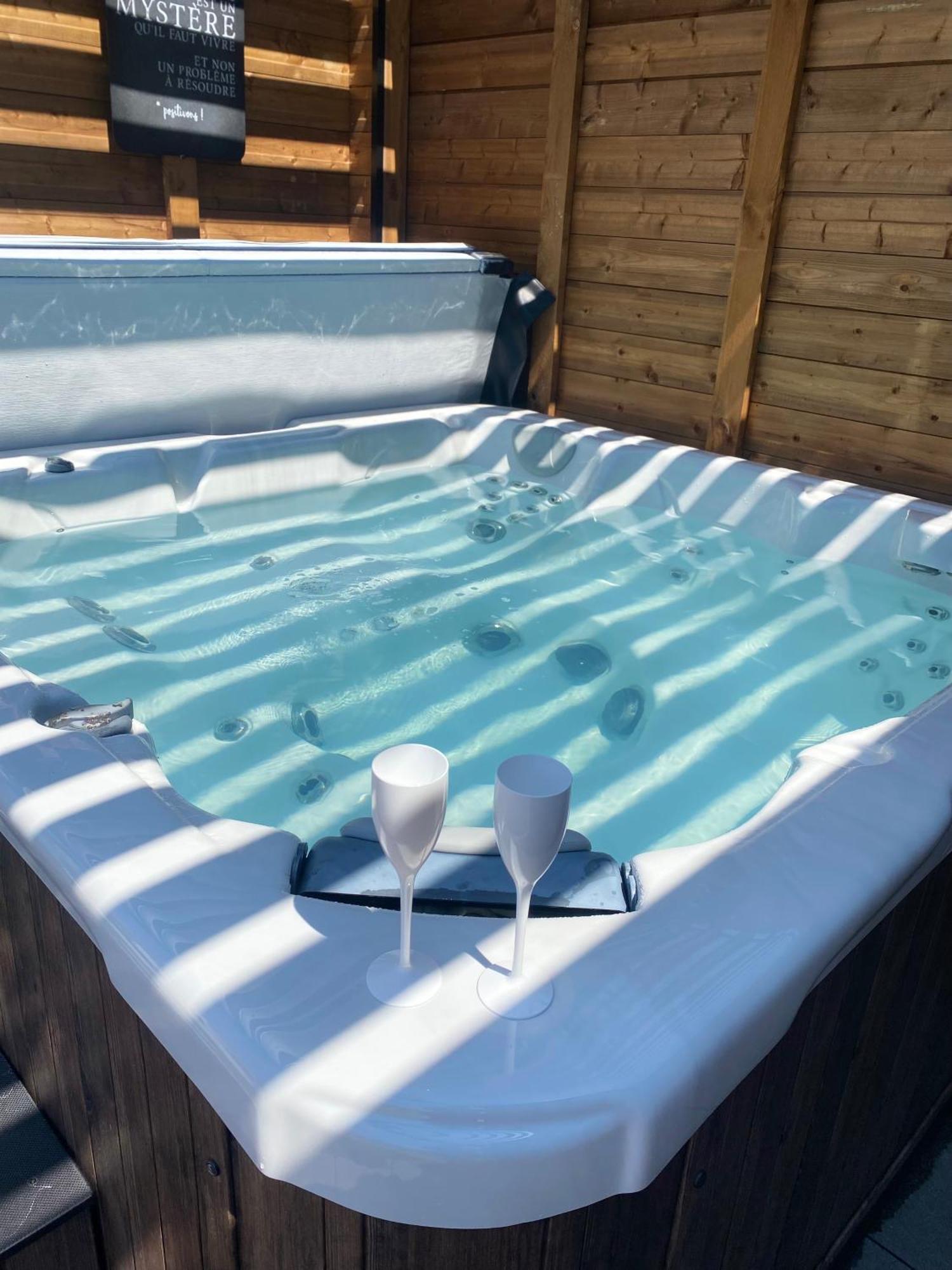 Mini Love Room Jacuzzi Privatif Urimenil Zewnętrze zdjęcie